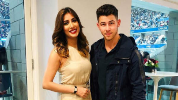 நிக் ஜோனஸுடன் 