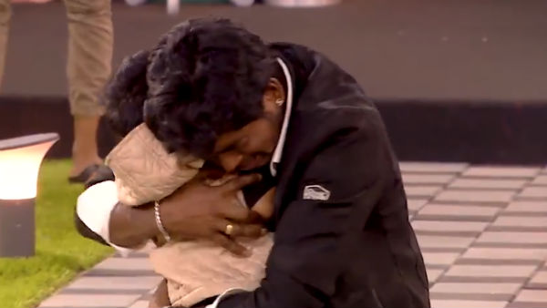 கலங்கிய சாண்டி 