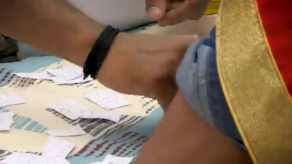 கிழித்து போட்ட ஷெரின் 