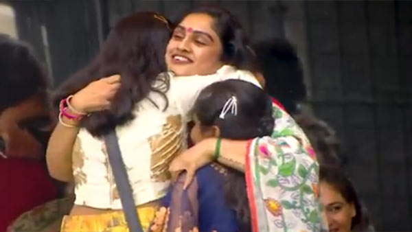 வனிதாவுக்கு மகிழ்ச்சி 