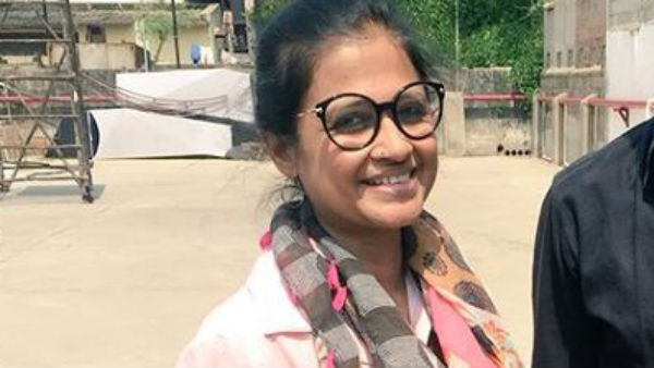 ஆடை வடிவமைப்பாளர் அம்ரிதா ஆடை வடிவமைப்பாளர் அம்ரிதா