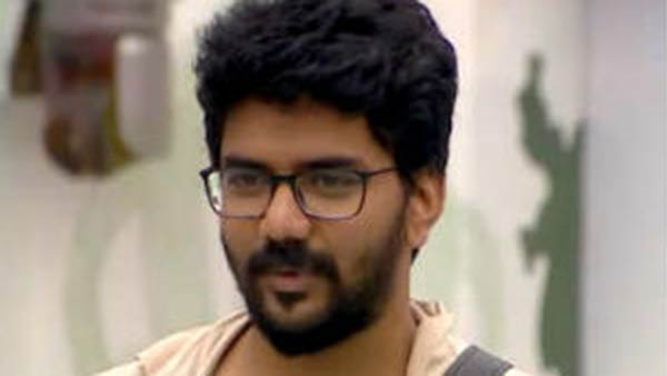 கழுவி ஊற்றிய நெட்டிசன்ஸ் 