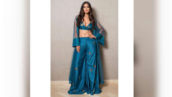 எப்படி இருந்தார் 