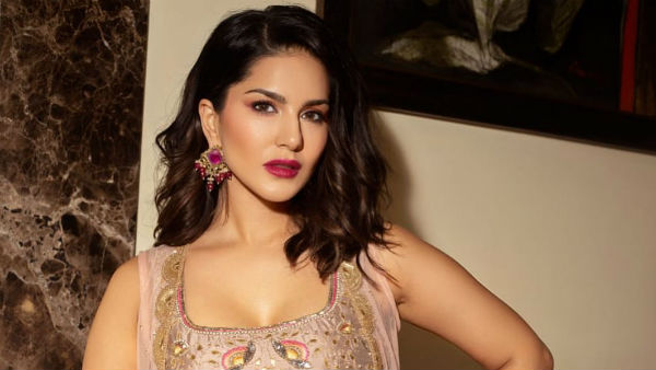 நெட்டிசன்கள் கிண்டல் 