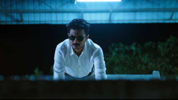 ஆடை போட்ட மேடை