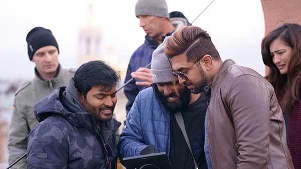  Agni siragugal director talks about his heros Arun Vijay and Vijay antony