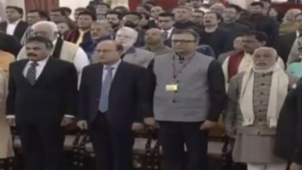 பிரபலங்கள் பங்கேற்பு 