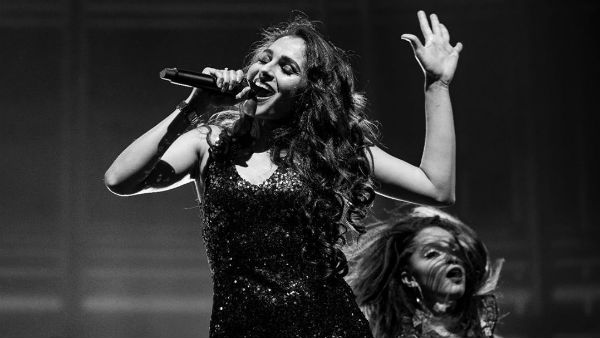 தொடர்ந்து மிரட்டல் 