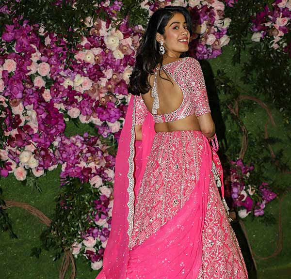 Janhvi Kapoor, Vijay Deverakonda to Come Together for Puri Jagannadhs Next? 