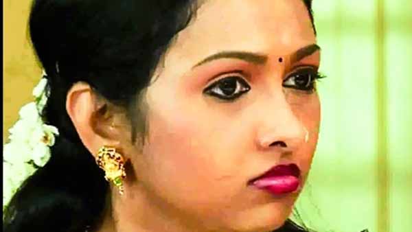 லவ் யூ சொல்லி முத்தம் லவ் யூ சொல்லி முத்தம்