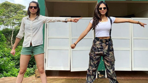 நியூ இயர் ஹாலிடே 