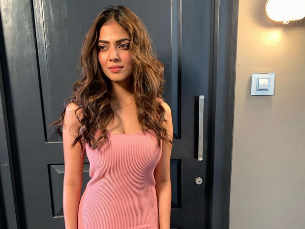  Ranbir kapoor, malavika mohanan photo shoot