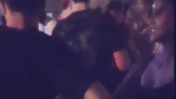 கவர்ச்சி வீடியோக்கள் 