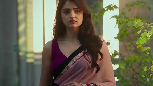 பிரமாண்ட செட் 