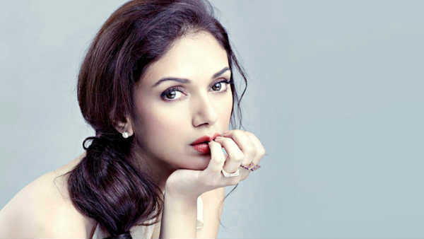 கால்ஷீட் பிரச்னை 