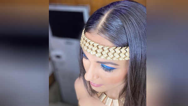 படங்களில் ஒப்பந்தம் 