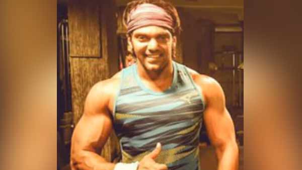 ஆர்யா பயிற்சி 