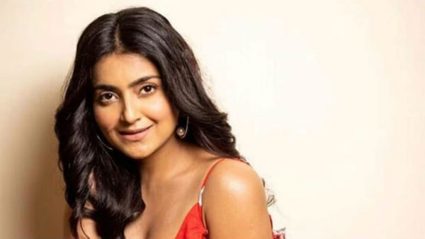 Actress avantika Mishra hot and glamour pics