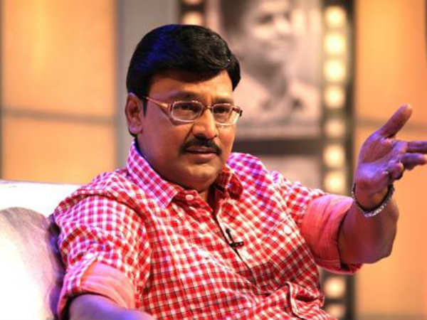 சொந்த ஊரில் என் படம்