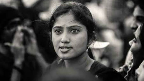 ஜூலி போட்டோ 