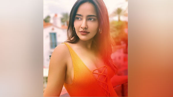 மறைக்காமல் 