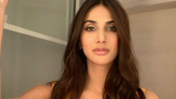 சர்ச்சை போட்டோ 