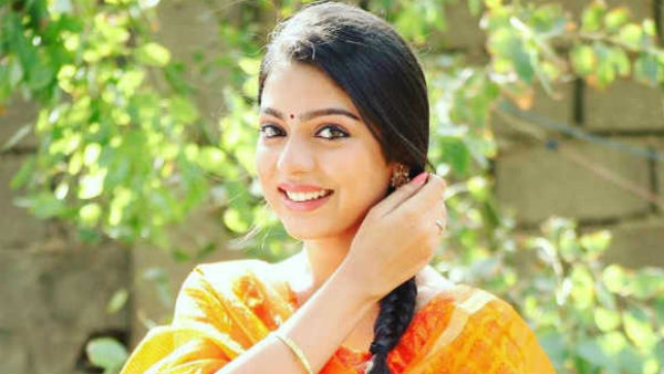 Varsha bollamma twitter 