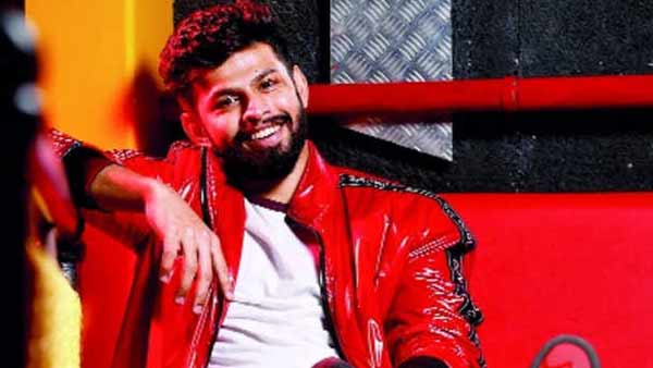 வில்லனாக ஏன்?