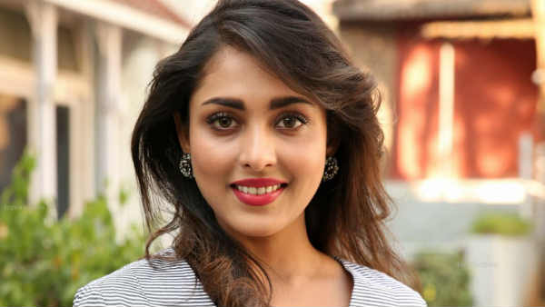 Madhu shalini is acting in a Tamil film Madhu shalini is acting in a Tamil film