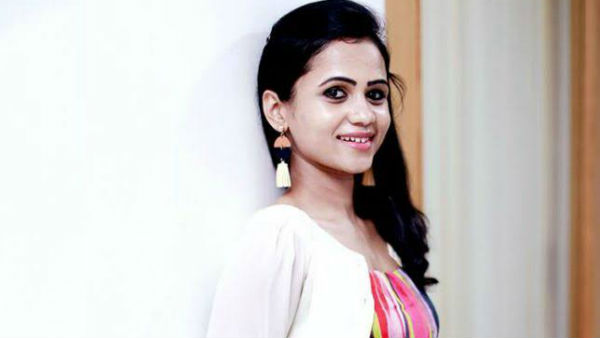  VJ Manimekalai spoke at the college function