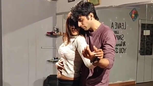 வைரலாவது வாடிக்கை 