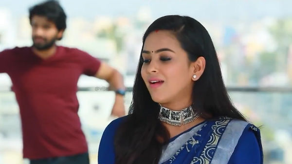  அகில் அஞ்சலி 