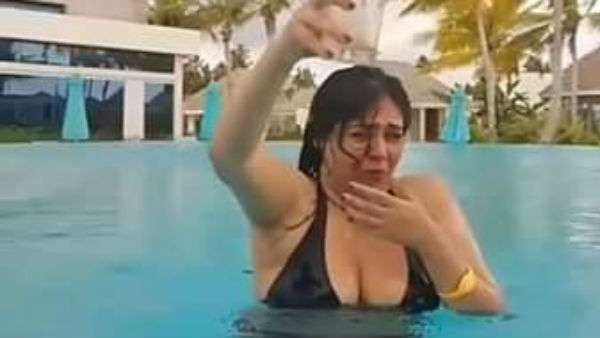 பிகினியில் கவர்ச்சி 