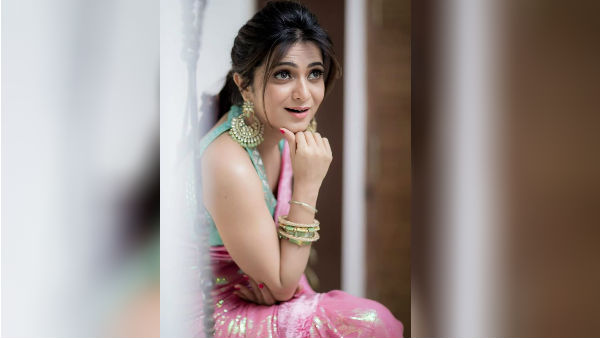 Beautiful dd Pink saree photo shoot