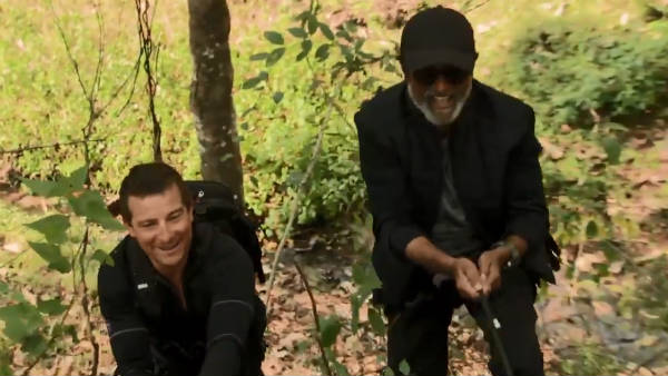 மார்பளவு தண்ணீரில் மார்பளவு தண்ணீரில்