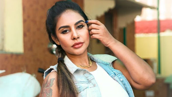 ஸ்ரீரெட்டிக்கு தடை 