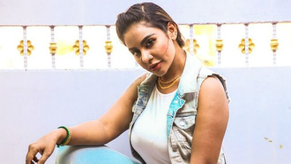 டிஷ்யூ பேப்பர் 