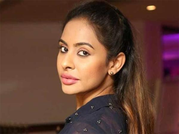 யார் நீக்கியது 