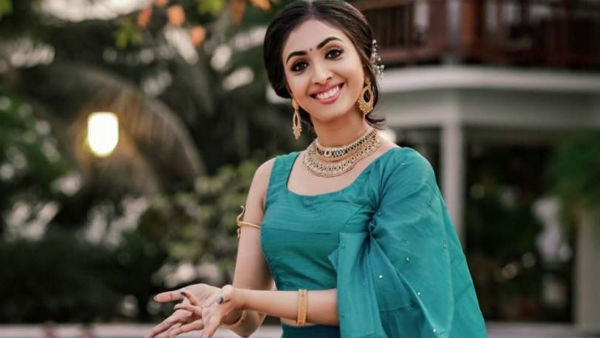 ஊர்மிளா உன்னி மகள் 