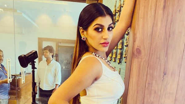 டபுள் மீனிங் 