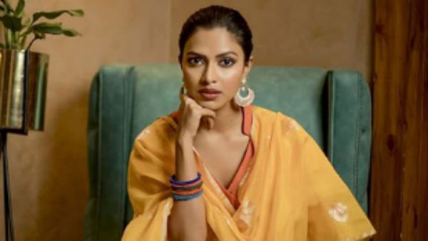 நடுவிரல் பேச்சு 