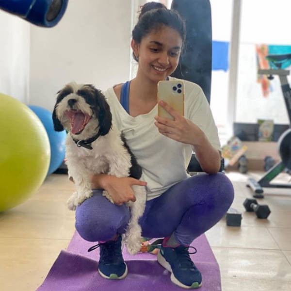 மிரர் செல்ஃபி