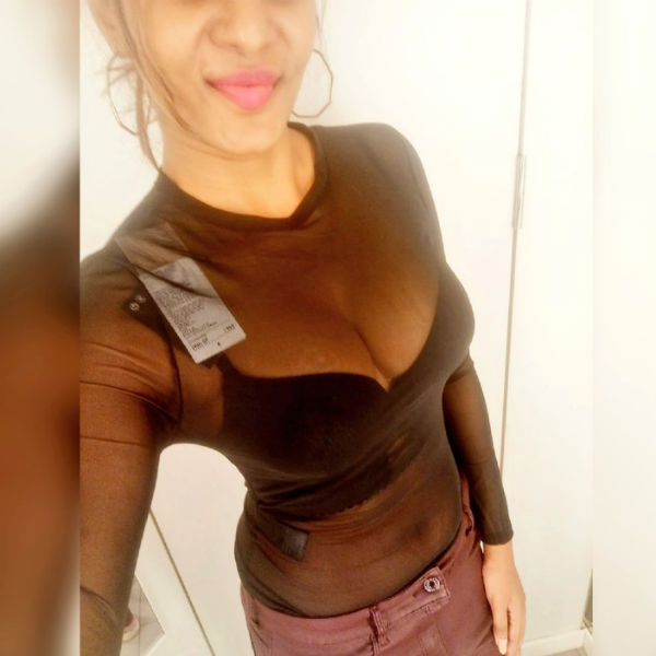  ட்ரான்ஸ்ப்ரன்ட் டிரெஸ் 