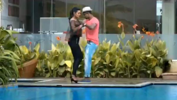 கவர்ச்சி போட்டோ 