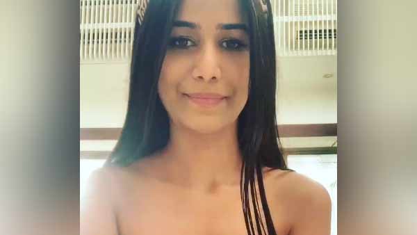 ஆடை களைப்பு 