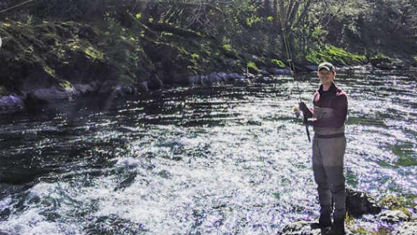 கணவருடன் மீன் பிடிப்பு கணவருடன் மீன் பிடிப்பு