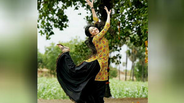 Sai Pallavi fans are sharing her photos on the social media