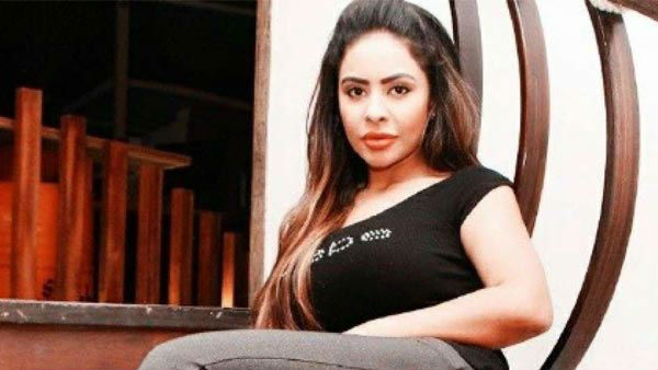  கிளாஸில் சரக்கு 