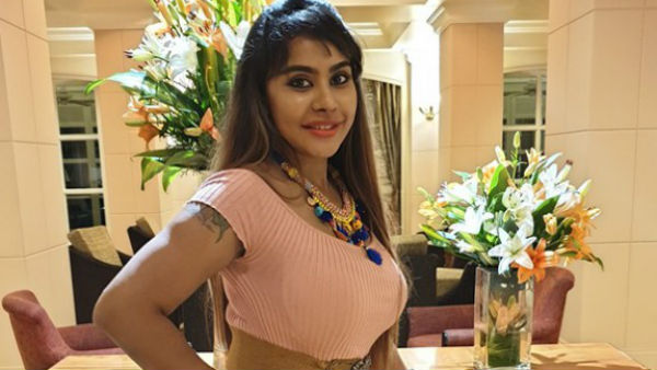 ஏமாற்றிவிட்டதாக 