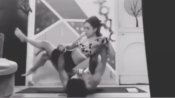 விழுந்து விழுந்து